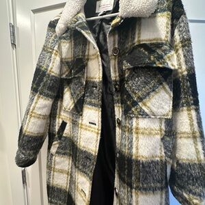 Vince Camino - Plaid Sherpa-Lined Coat (with wool)